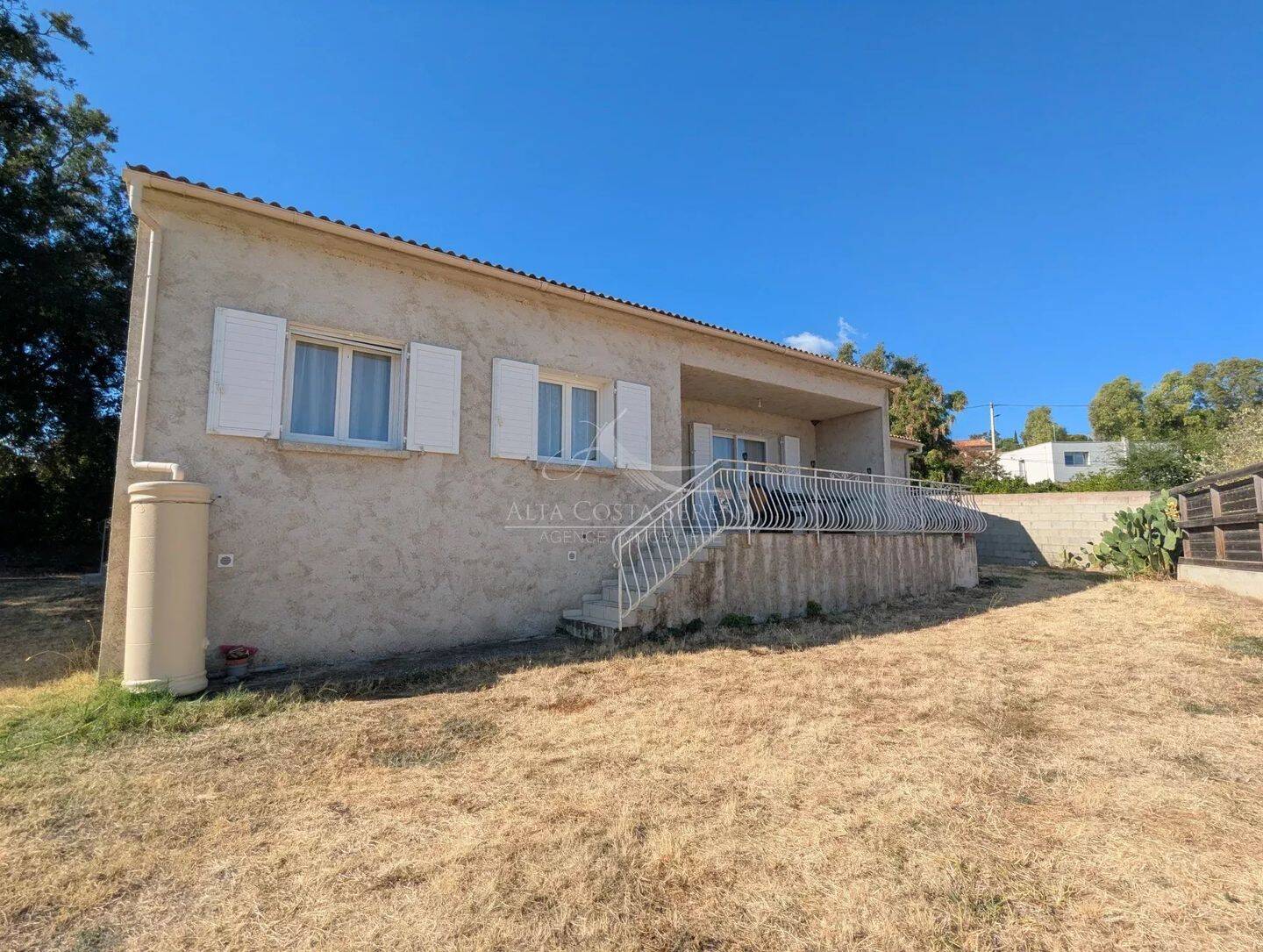 Maison 4 pièces 95 m² · à Pietroso · 95 m² · 1 120 €/mois