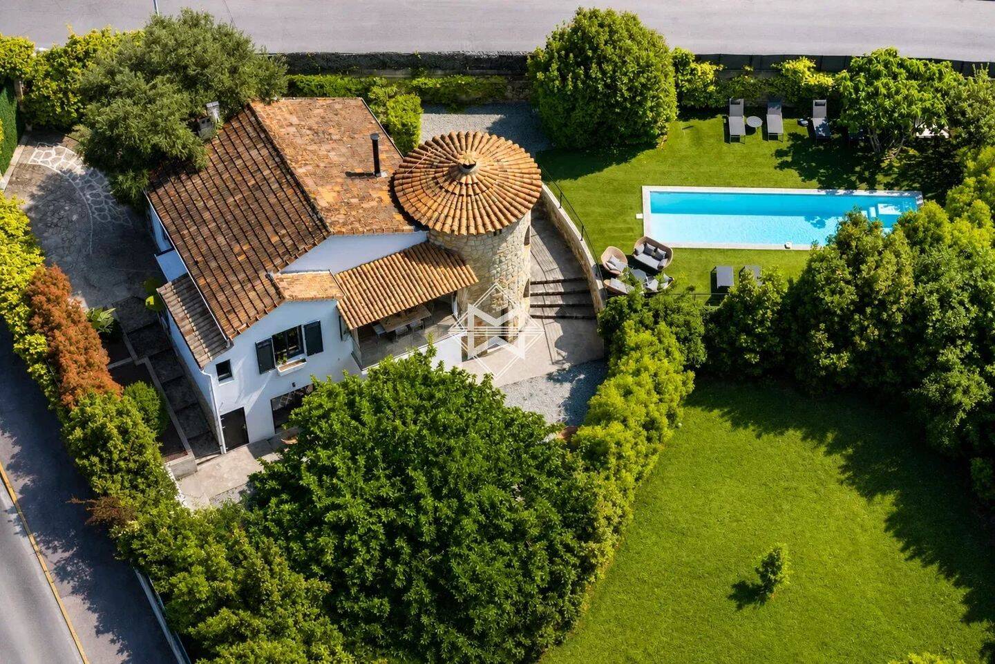 Maison 6 pièces 160 m² · à Cannes · 160 m² · 1 990 000 €