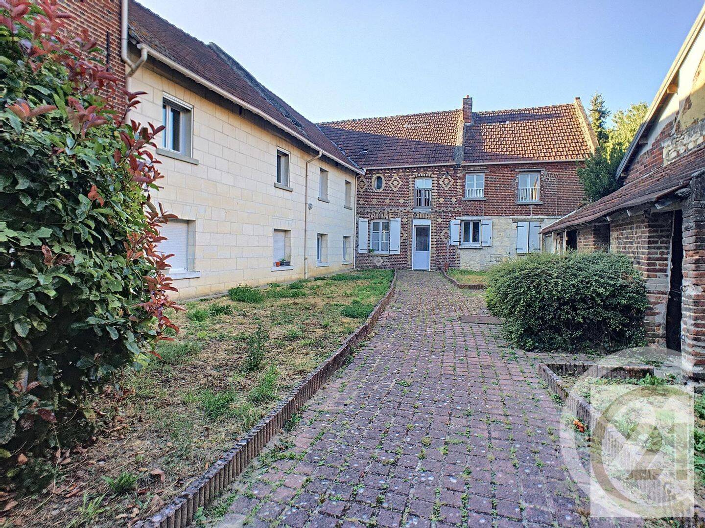 Appartement 2 pièces 44 m² · à Monchy-Humières · 43,5 m² · 585 €