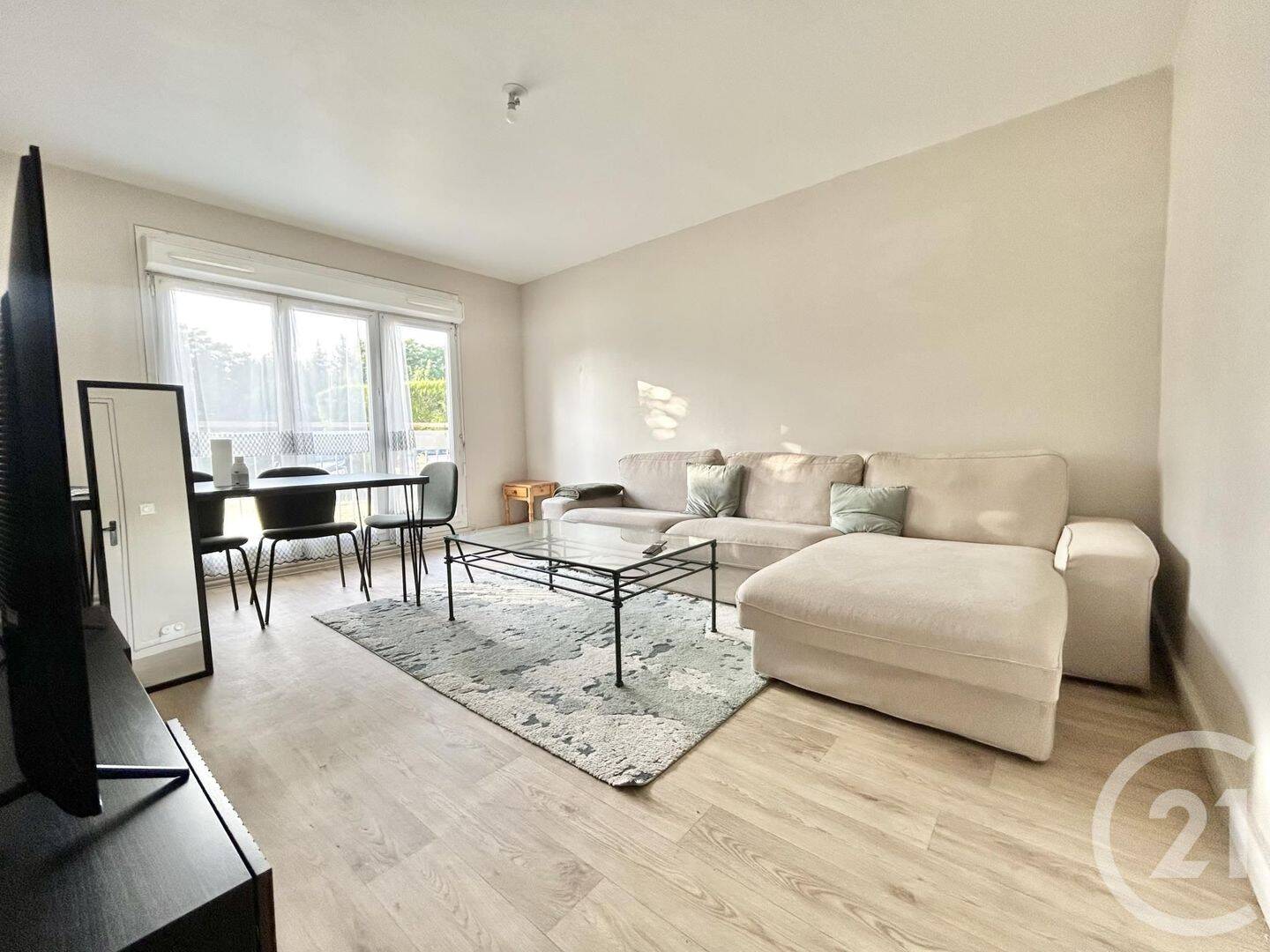 Appartement 4 pièces 77 m² · à Senlis · 77 m² · 1 299 €/mois