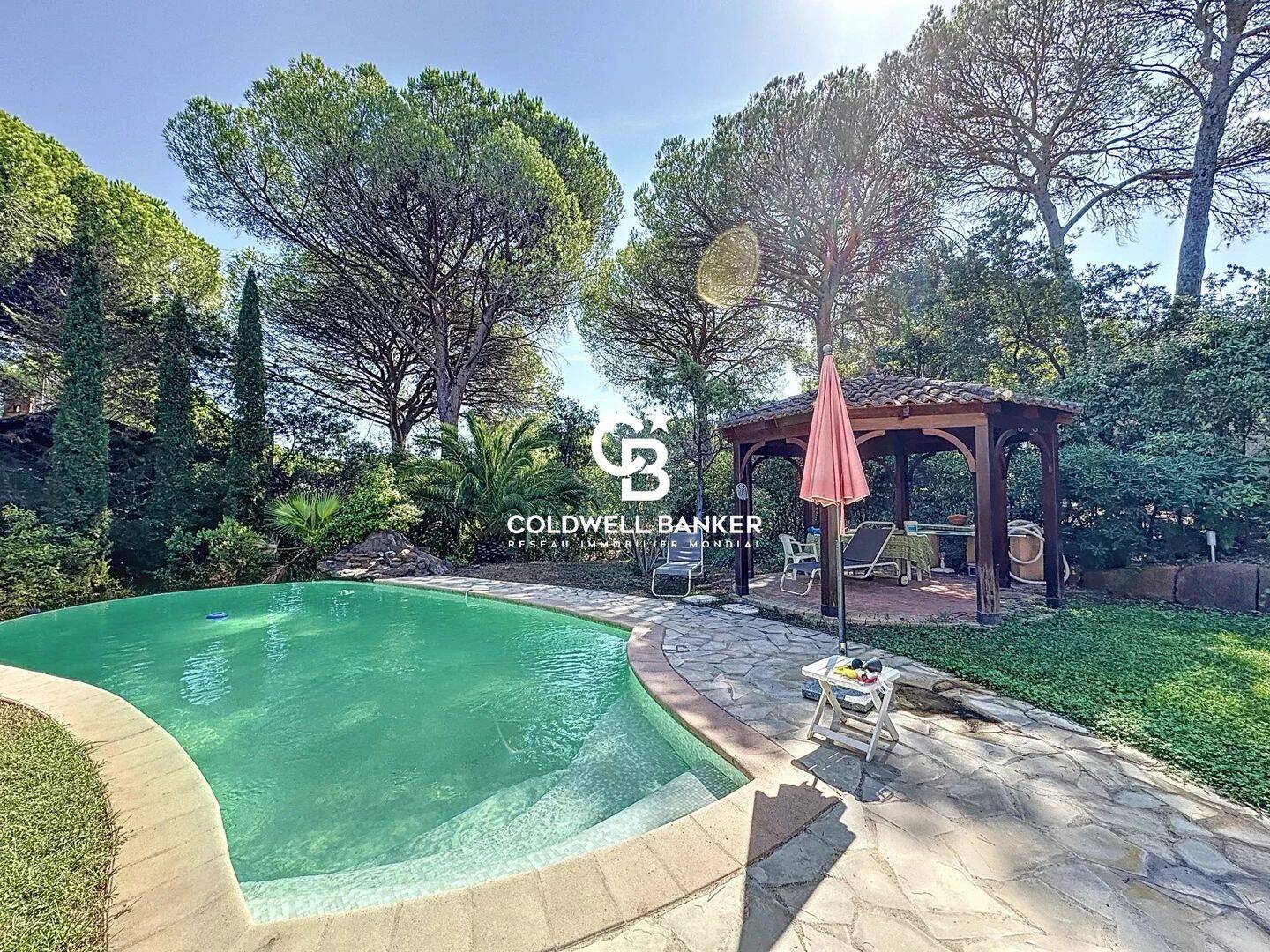 Maison 5 pièces 165 m² · à Saint-Raphaël · 165 m² · 838 000 €