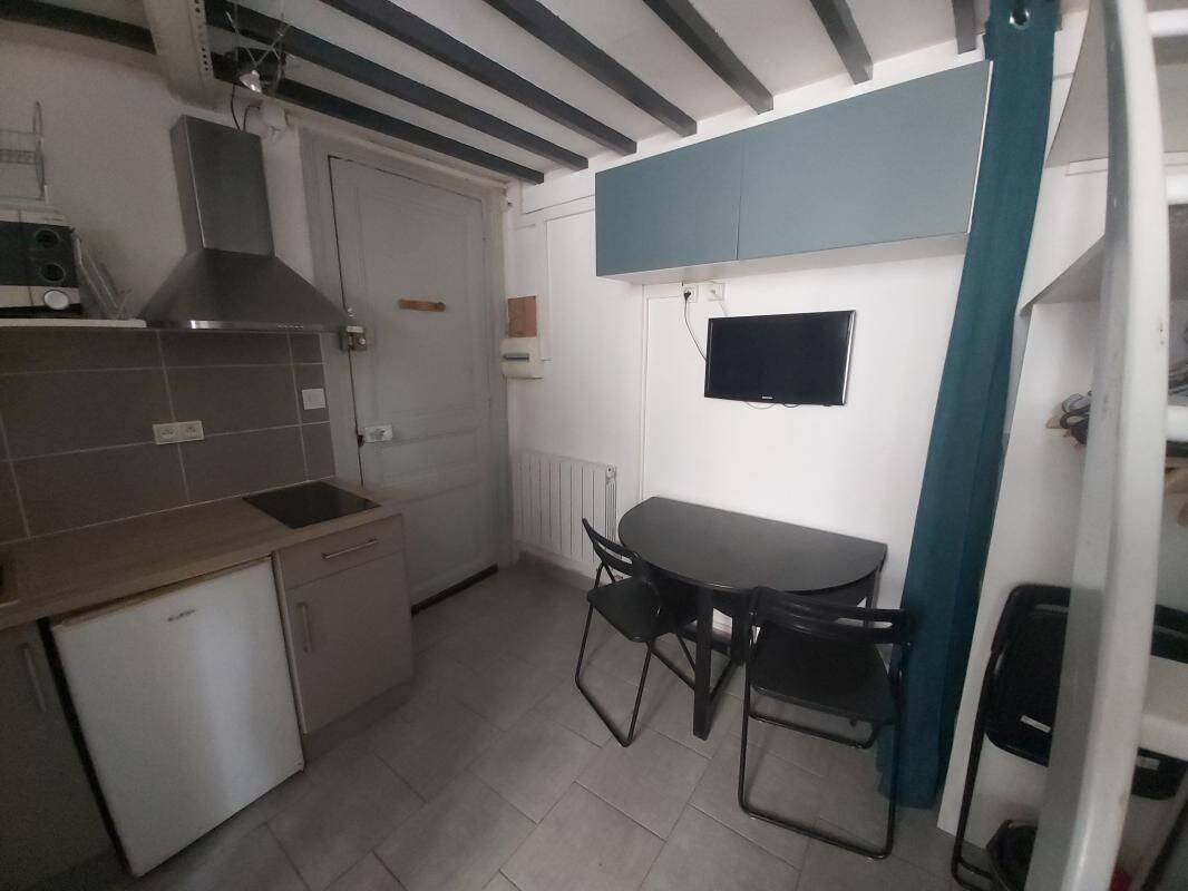 Appartement 1 pièce 13 m² · à Montpellier · 12,8 m² · 310 €