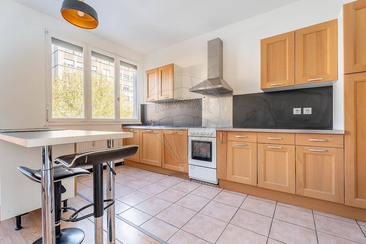 Appartement 4 pièces 76 m² · à Villefranche-sur-Saône · 76 m² · 153 000 €