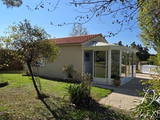 Maison à vendre 174 000 € 3 pièces 1 chambre 45 m² 809 m² de terrain Villeneuve-en-Retz 44580