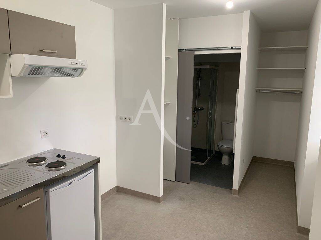 Appartement 1 pièce 14 m² · à La Roche-sur-Yon · 14 m² · 415 €