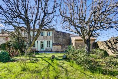 Hôtel particulier à vendre 795 000 € 12 pièces 6 chambres 438,4 m² Aix-en-Provence 13100