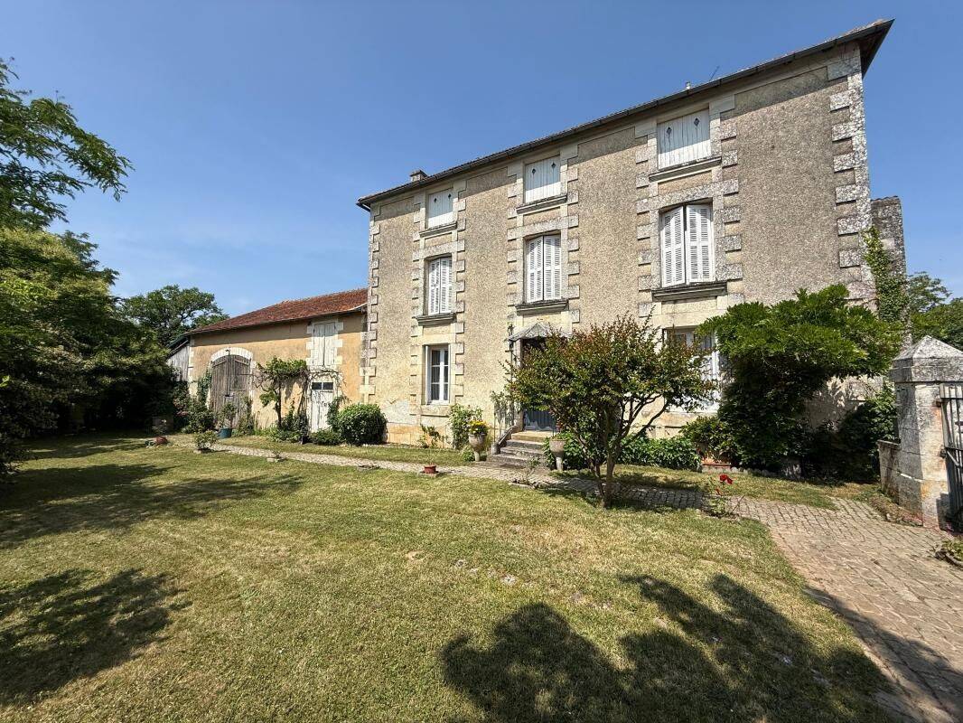 Maison 3 pièces 123 m² · à Migné-Auxances · 123 m² · 270 000 €
