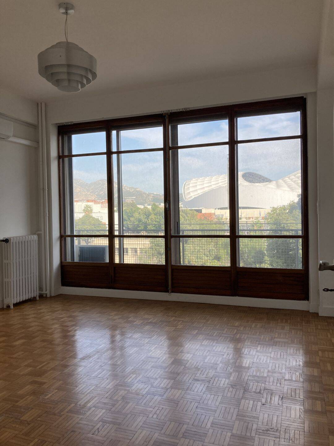 Appartement 6 pièces 159 m² · à Marseille 8ème Arrondissement · 159 m² · 2 275 €/mois