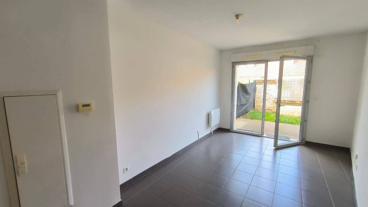 Appartement 2 pièces 42 m² · à Dourdan · 42 m² · 700 €