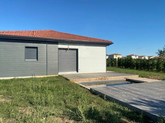 Villa à louer 990 € 3 pièces 2 chambres 75,5 m² 400 m² de terrain Montrond-les-Bains 42210