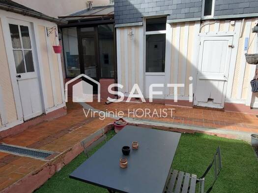 Maison de ville à vendre 219 000 € 5 pièces 4 chambres 120 m² 136 m² de terrain Centre Ville Est Lisieux 14100