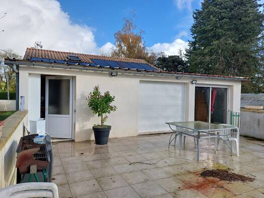 Maison à vendre 140 400 € 6 pièces 3 chambres 100 m² 1 600 m² de terrain Brioux-sur-Boutonne 79170