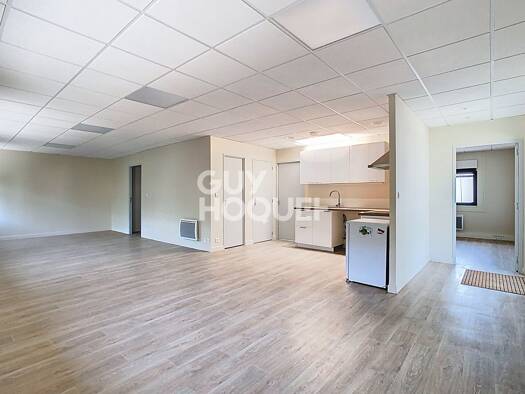 Espace bureau à louer 1 460 € 127 m² de bureaux Saint Ladre-La Sablonniere Crépy-en-Valois 60800