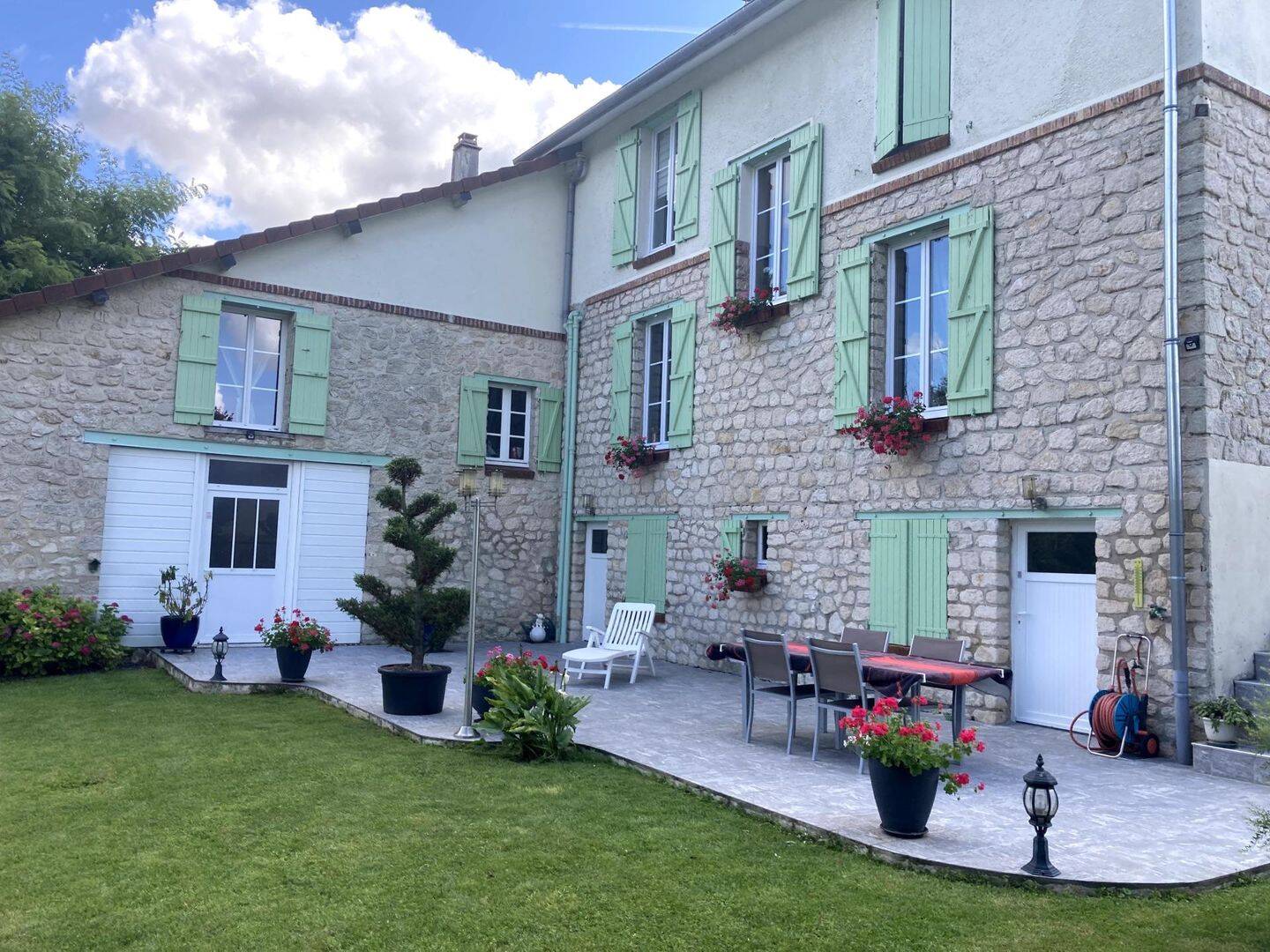 Maison 12 pièces 190 m² · à Givry · 190 m² · 275 000 €