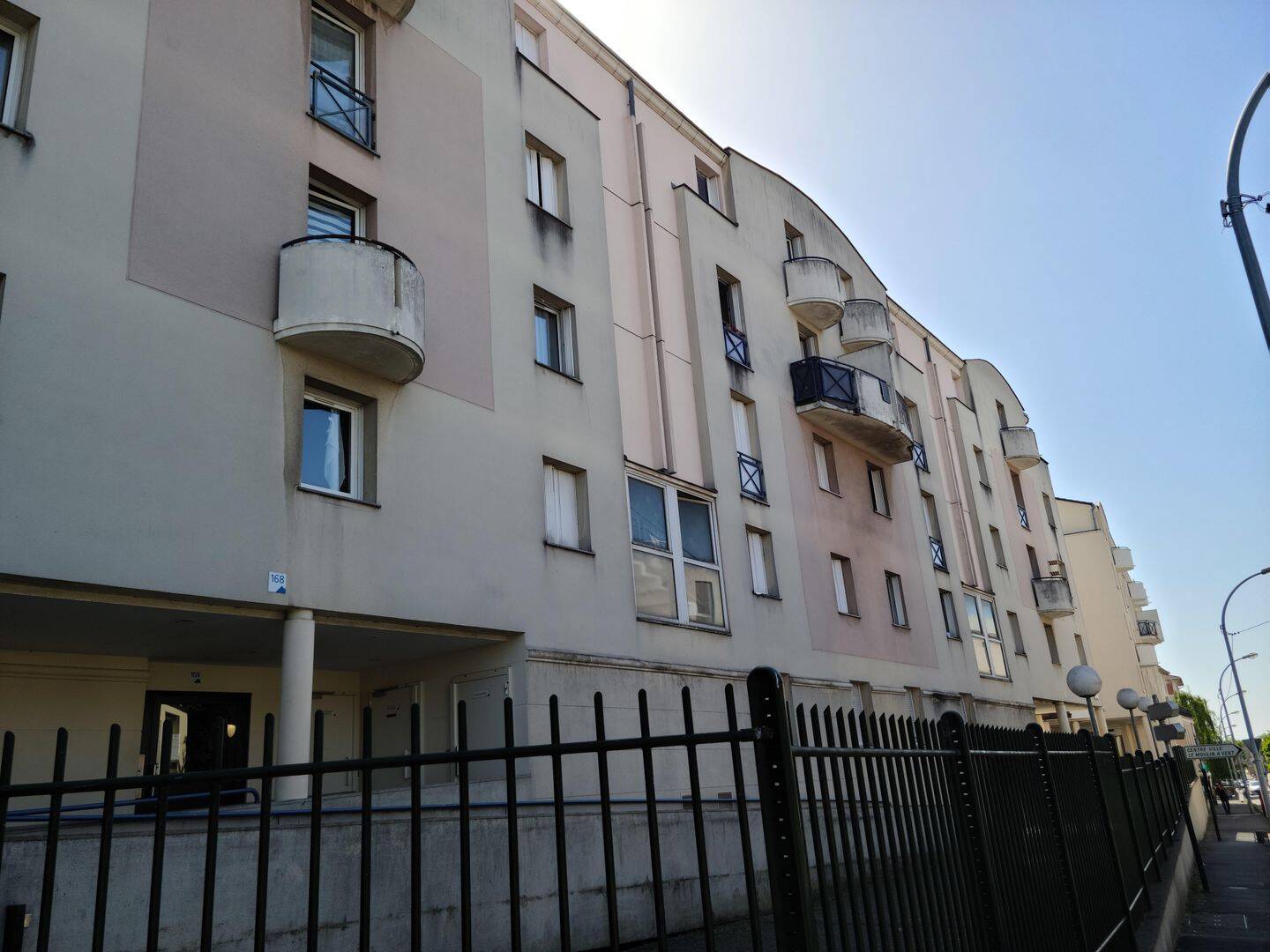 Appartement 2 pièces 46 m² · à Bondy · 45,7 m² · 986 €