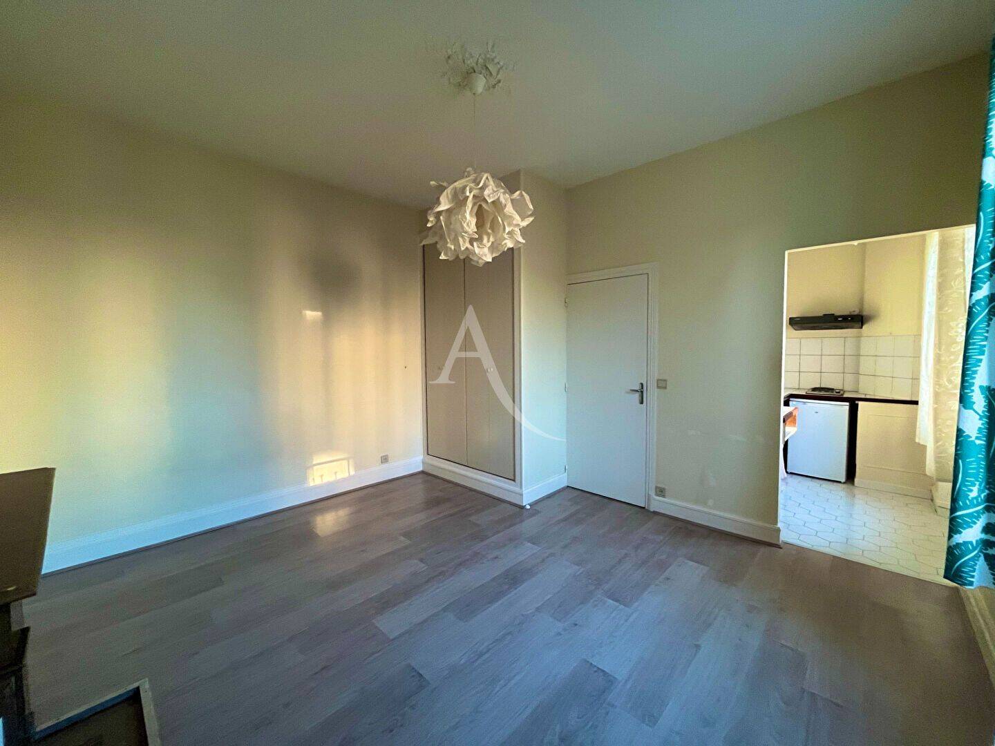 Appartement 1 pièce 26 m² · à Reims · 25,5 m² · 377 €/mois