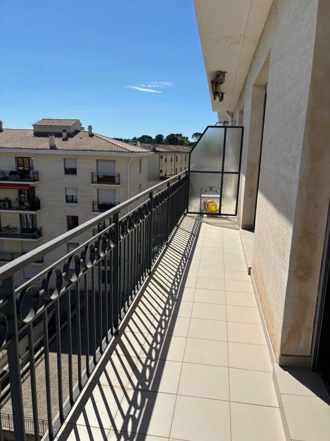 Appartement 1 pièce 33 m² · à Nîmes · 33,3 m² · 490 €