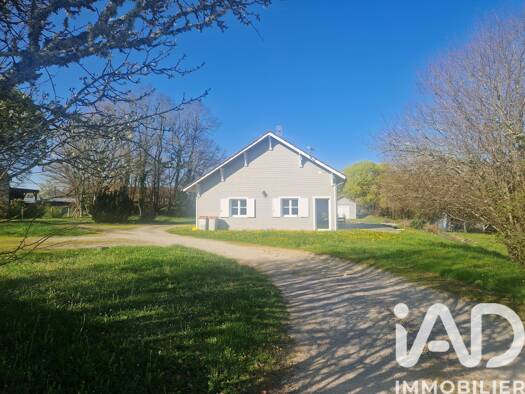 Maison à vendre 335 000 € 5 pièces 4 chambres 128 m² 8 546 m² de terrain Bouzic 24250