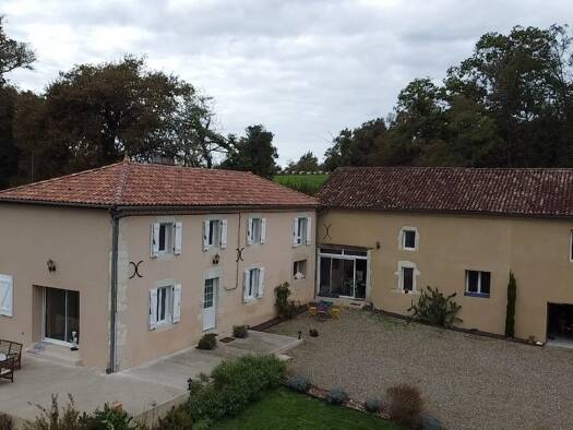 Maison à vendre 342 000 € 6 pièces 4 chambres 195 m² 10 029 m² de terrain Dumes 40500