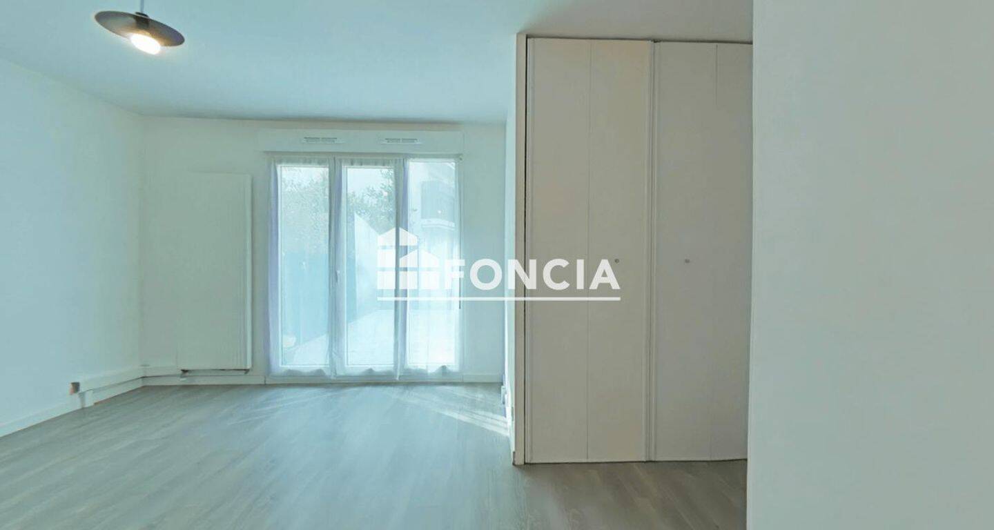 Appartement 3 pièces 57 m² · à Le Blanc-Mesnil · 57,3 m² · 1 250 €