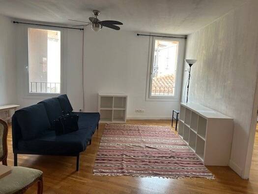 Appartement à louer 600 € 2 pièces 2 chambres 65 m² Étage 3/3 Perpignan 66000