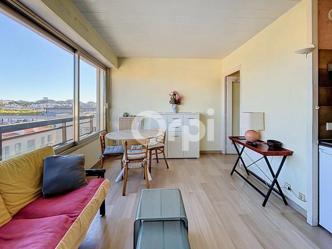 Appartement 1 pièce 28 m² · à Antibes · 27,8 m² · 201 400 €