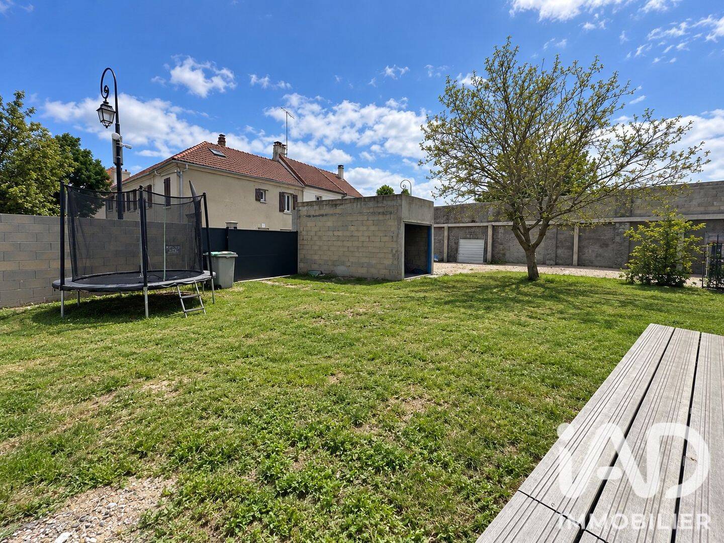 Maison 6 pièces 151 m² · à Le Mesnil-Aubry · 151 m² · 374 000 €