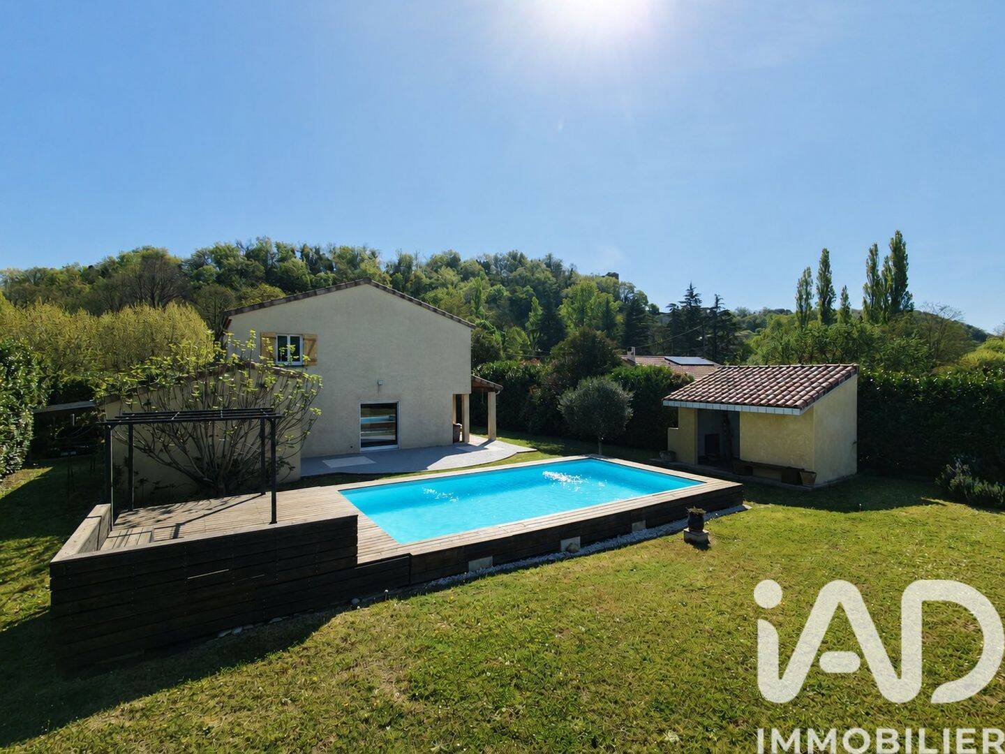 Maison 6 pièces 180 m² · à Grane · 179,5 m² · 412 500 €
