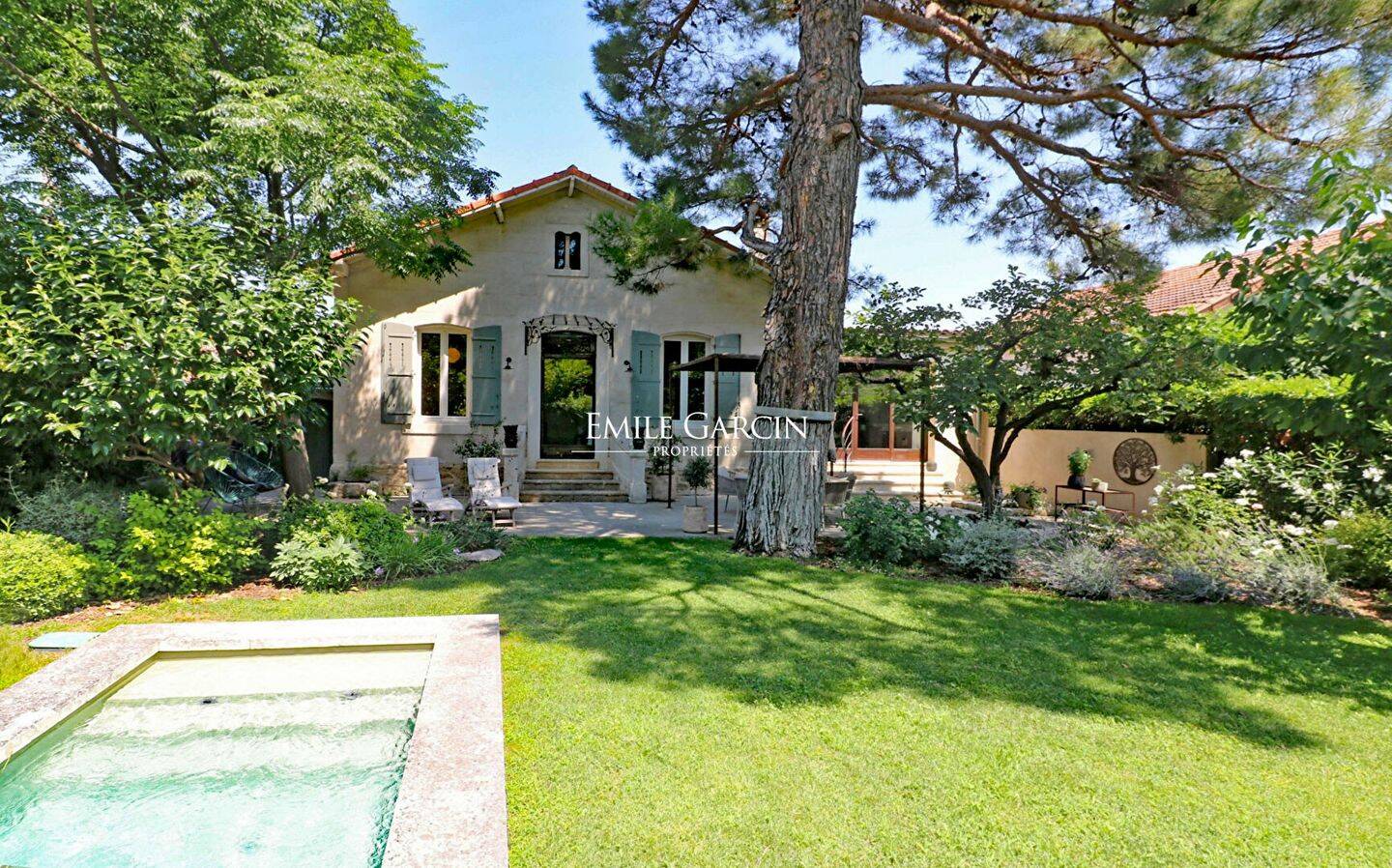 Maison 5 pièces 120 m² · à Saint-Rémy-de-Provence · 120 m² · 1 080 000 €