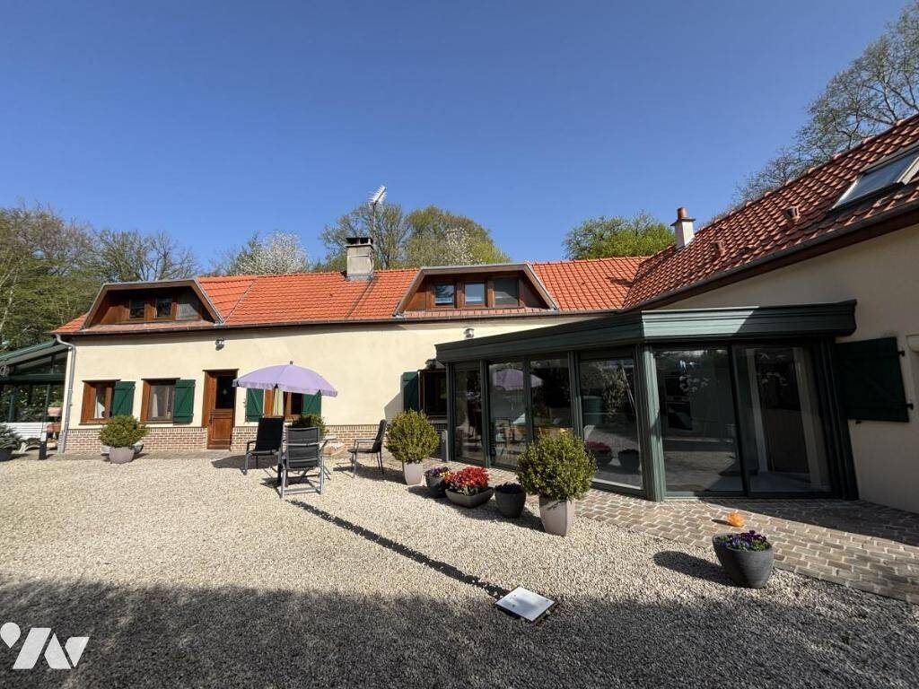 Maison 4 pièces 589 m² · à Poix-de-Picardie · 589 m² · 295 000 €