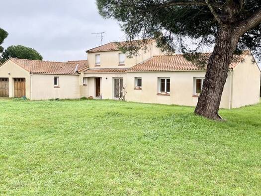 Maison à vendre 490 000 € 6 pièces 4 chambres 181 m² 2 551 m² de terrain Ouest Machecoul-Saint-Même 44270
