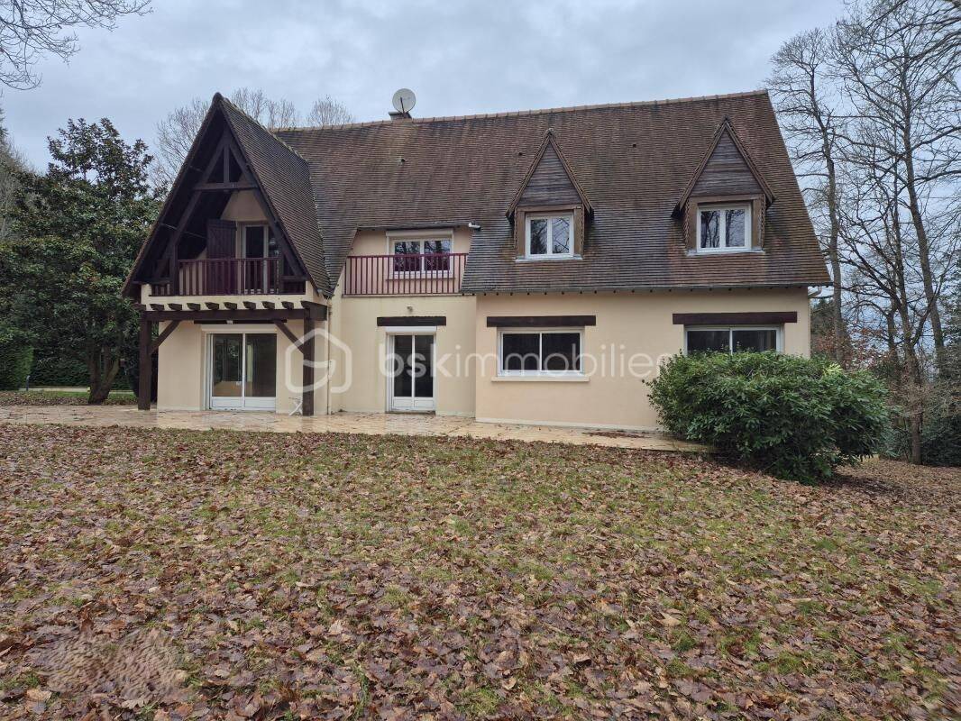 Maison 7 pièces 213 m² · à La Bazoge · 213 m² · 422 000 €