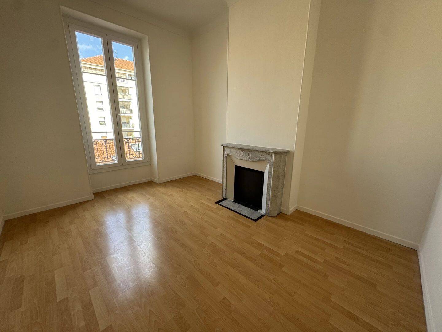 Appartement 3 pièces 61 m² · à Nice · 60,9 m² · 970 €/mois