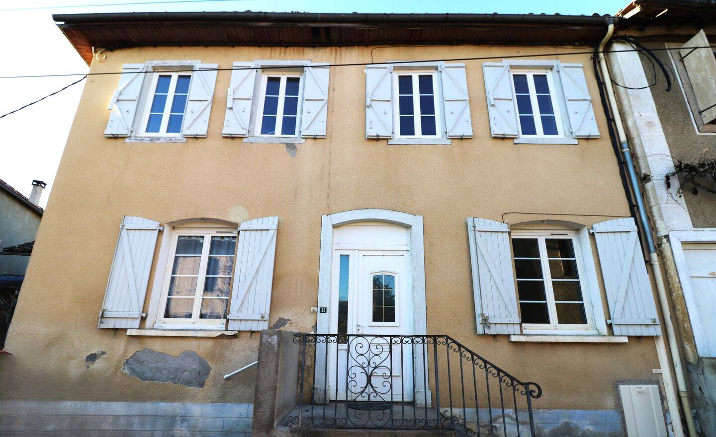 Maison 7 pièces 165 m² · à Castelnau-Magnoac · 165 m² · 85 000 €