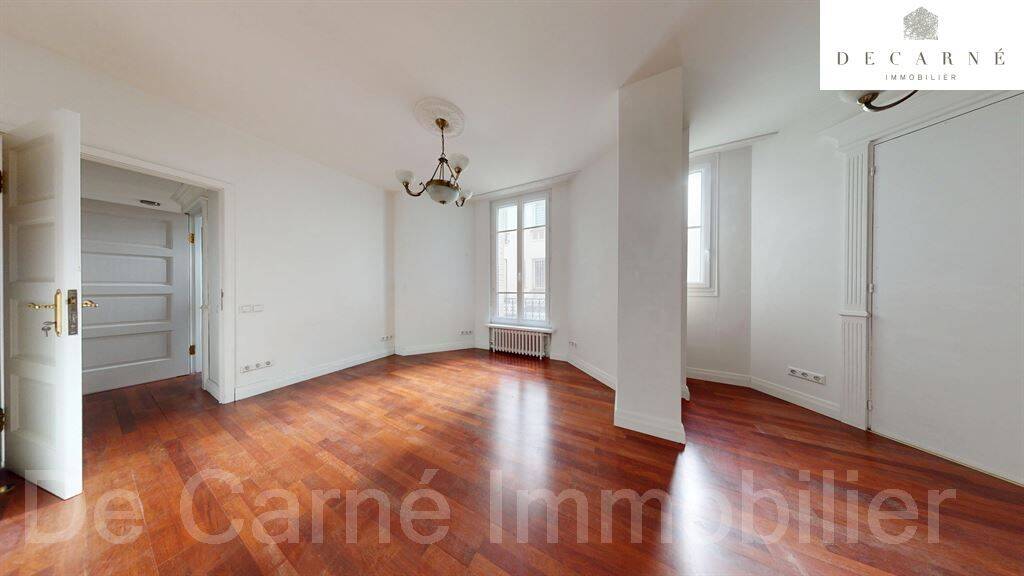 Appartement 4 pièces 70 m² · à Paris 15ème Arrondissement · 70 m² · 1 995 €