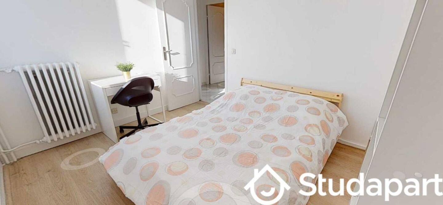 1 pièce 66 m² · à Beauficel-en-Lyons · 66 m² · 606 €