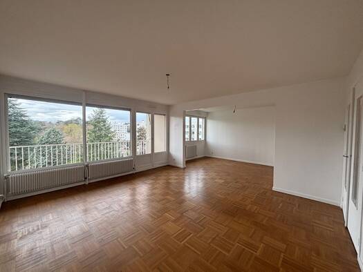 Appartement à vendre 390 000 € 4 pièces 2 chambres 93 m² Étage 7/7 Centre Écully 69130