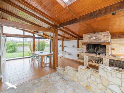 Maison à vendre 179 655 € 8 pièces 4 chambres 170 m² 2 529 m² de terrain Artix 64170