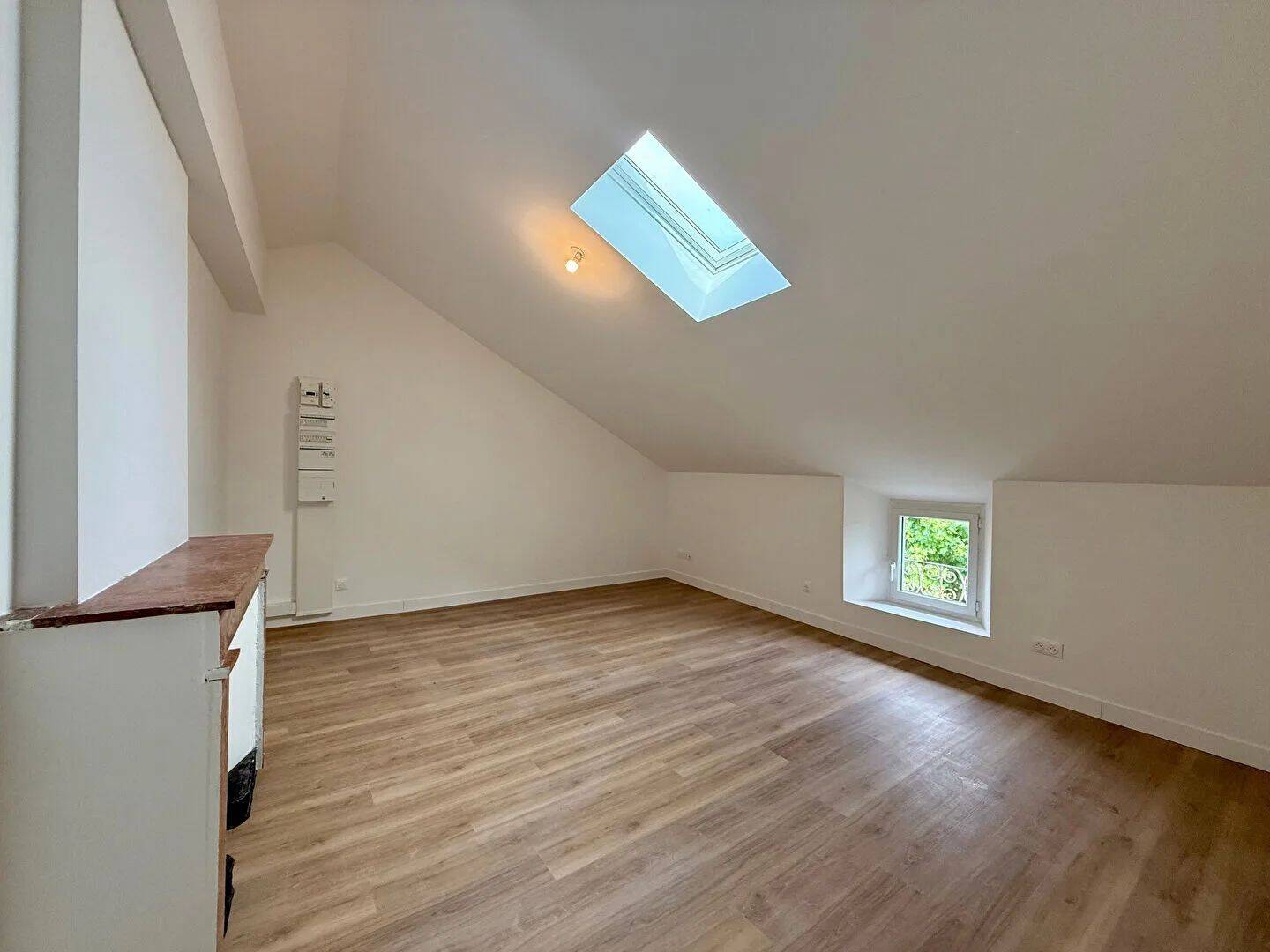 Appartement 3 pièces 77 m² · à Montélimar · 77 m² · 730 €/mois