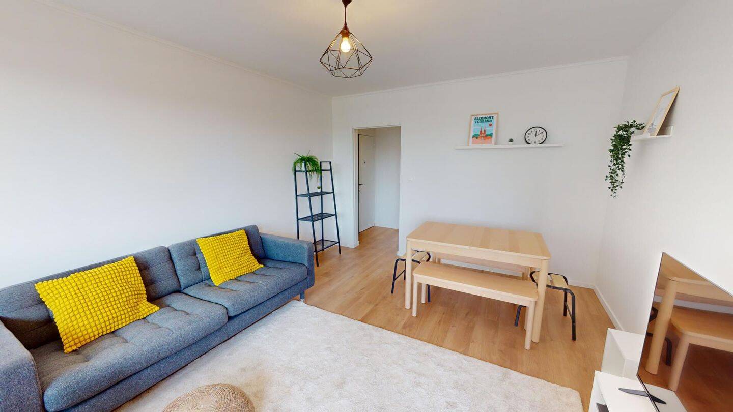 5 pièces 86 m² · à Clermont-Ferrand · 86 m² · 395 €