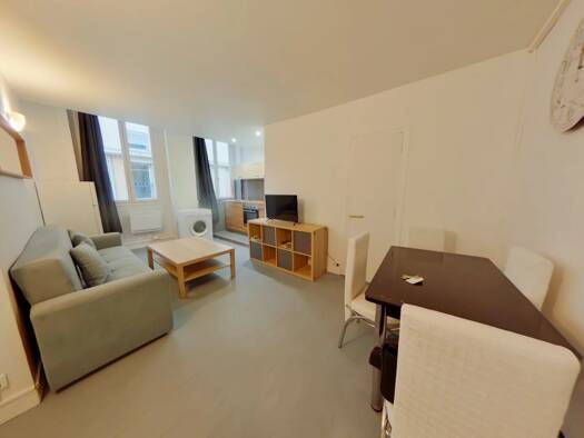 Appartement à louer 480 € 2 pièces 1 chambre 37,6 m² 1er étage Saint-Étienne 42000