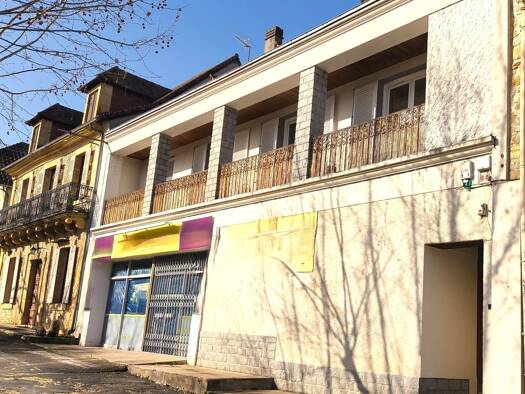 Immeuble à vendre 219 000 € 400 m² Excideuil 24160