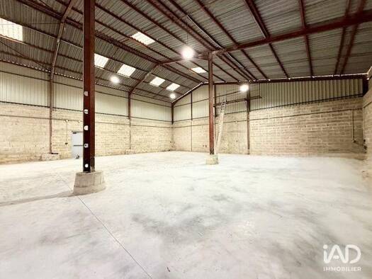 Local commercial à louer 6 058 € 993 m² de surface de vente Pontpoint 60700