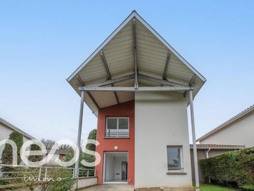 Maison à vendre 160 000 € 4 pièces 3 chambres 87 m² 130 m² de terrain Génissac 33420