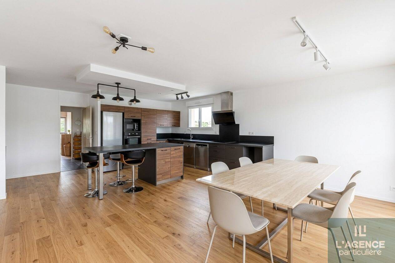 Appartement 4 pièces 99 m² · à Castanet-Tolosan · 99 m² · 285 000 €