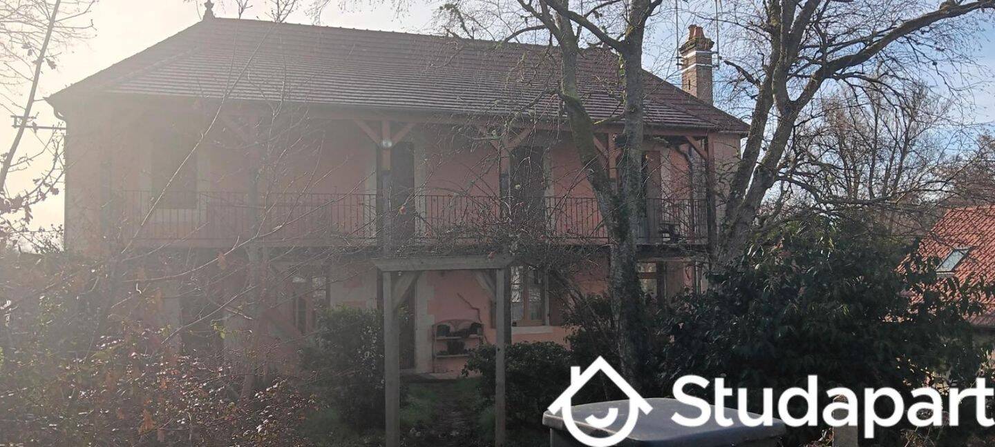 1 pièce 15 m² · à La Chapelle-aux-Chasses · 15 m² · 200 €/mois