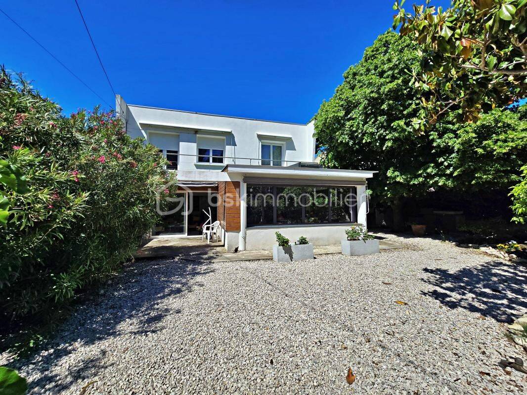 Maison 7 pièces 202 m² · à Carry-le-Rouet · 202 m² · 998 000 €