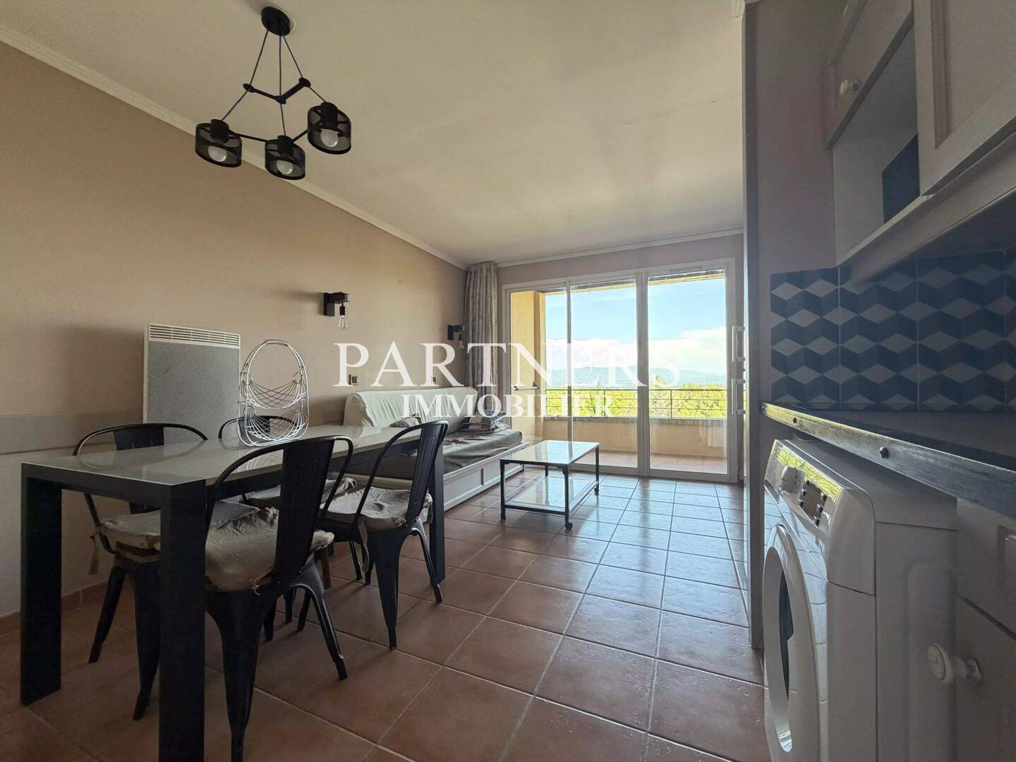 Appartement 2 pièces · à Mallemort · 885 €