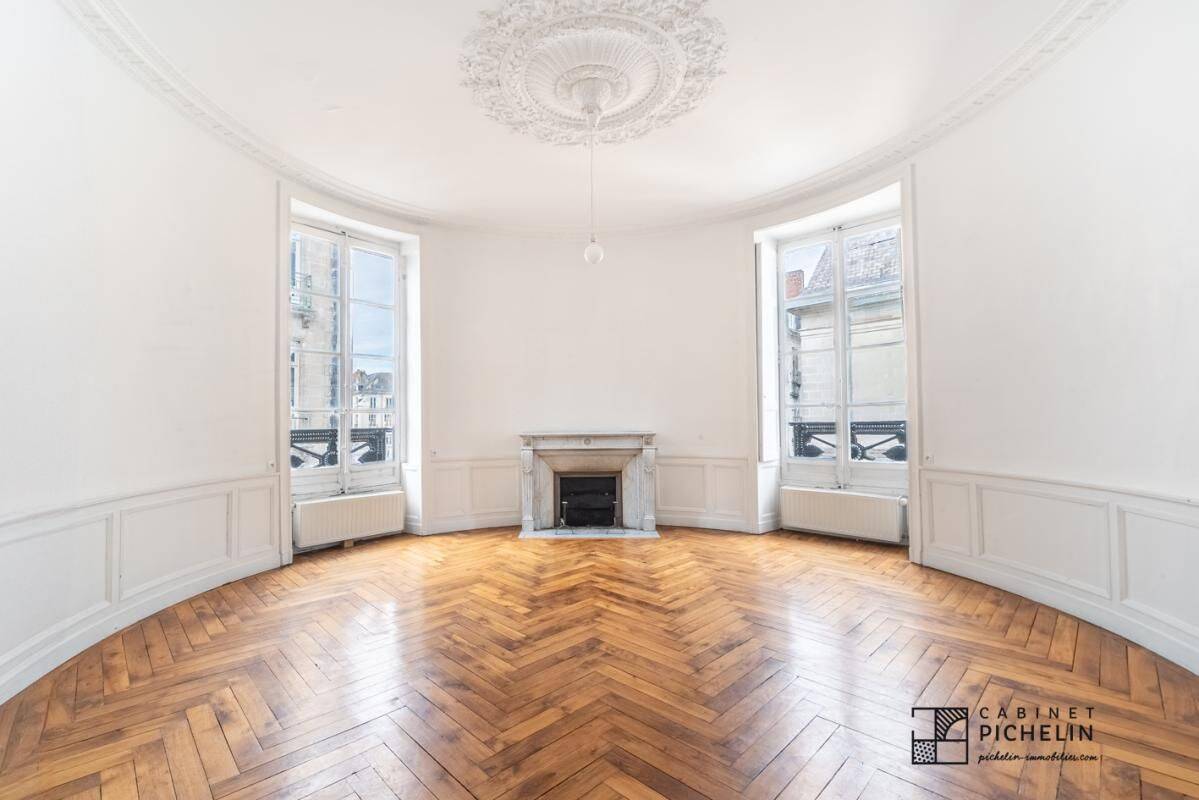 Appartement 8 pièces 236 m² · à Nantes · 236 m² · 1 724 €/mois