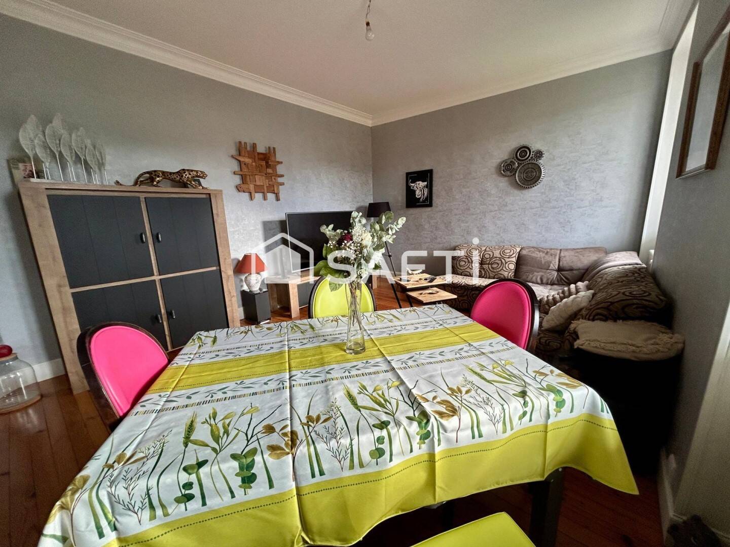 Maison 8 pièces 154 m² · à Aussillon · 154 m² · 179 000 €